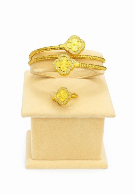 طقم ( اسوارة + خاتم )