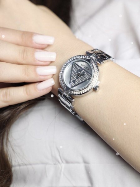 ساعة - GUESS ستاتي / شامل علبة وكيس