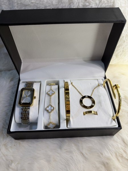 علبة اكسسوارات من 6 قطع