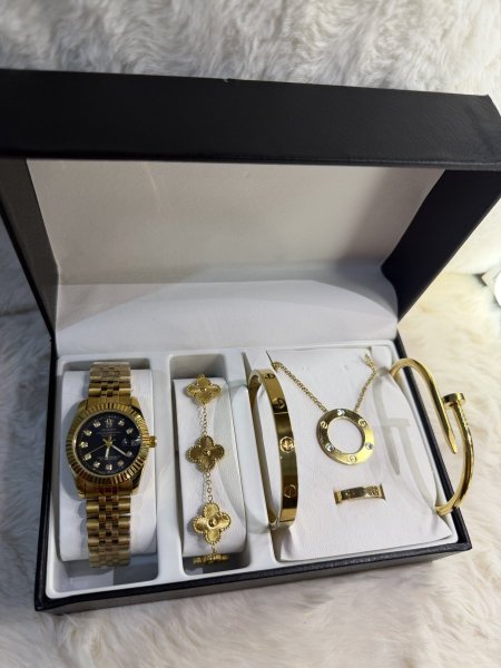 علبة اكسسوارات من 7 قطع